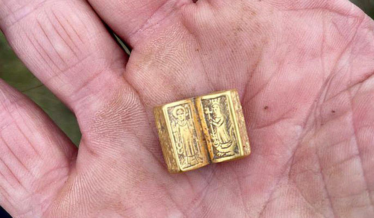 Gold bible